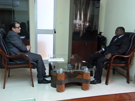 L’Ambassadeur d’Egypte au Togo en visite d’échanges à la HAAC